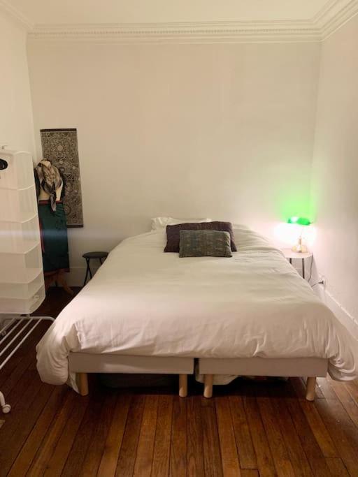 Full House Canal Saint-martin Appartement